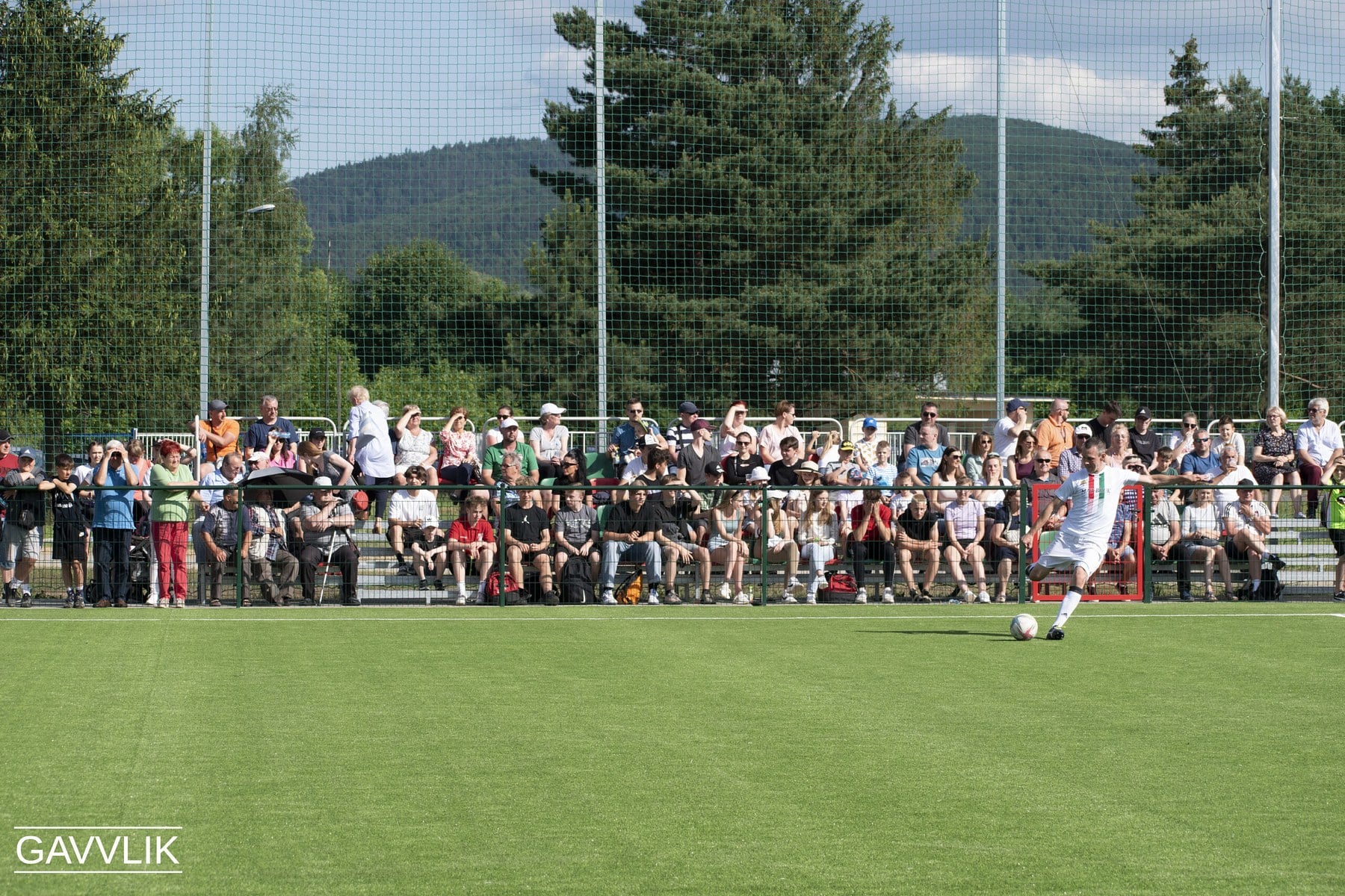 boisko-pelnowymiarowe-caloroczne-wadowice-03